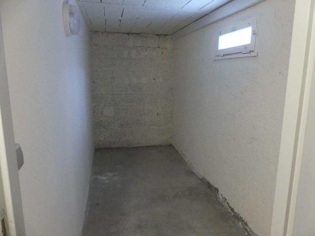 Les Lys Oranges Apartment เลอบูร์-เดอัวซ็อง ภายนอก รูปภาพ
